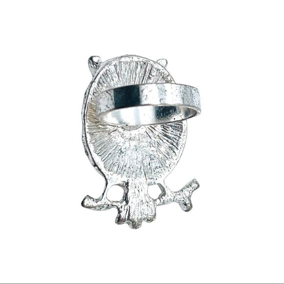 Owl Silvertone Rhinestone Ring Size 6 - Picture 8 of 8
